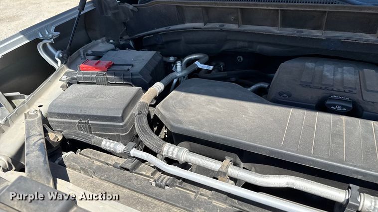 image for item GH9357 2022 Chevrolet Silverado 1500 Crew Cab pickup truck