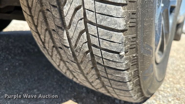 image for item GH9357 2022 Chevrolet Silverado 1500 Crew Cab pickup truck