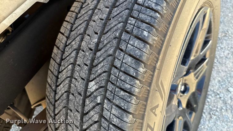 image for item GH9357 2022 Chevrolet Silverado 1500 Crew Cab pickup truck