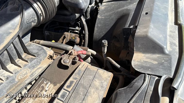 image for item GH9362 2018 Ford F350 Super Duty XL utility bed pickup truck