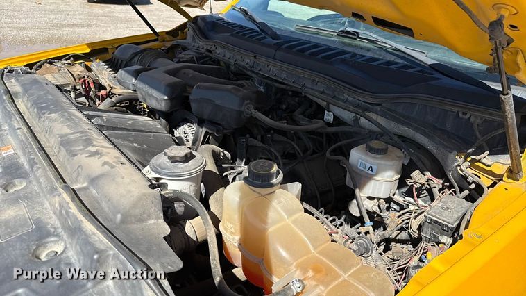 image for item GH9362 2018 Ford F350 Super Duty XL utility bed pickup truck