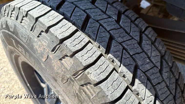 image for item GH9362 2018 Ford F350 Super Duty XL utility bed pickup truck