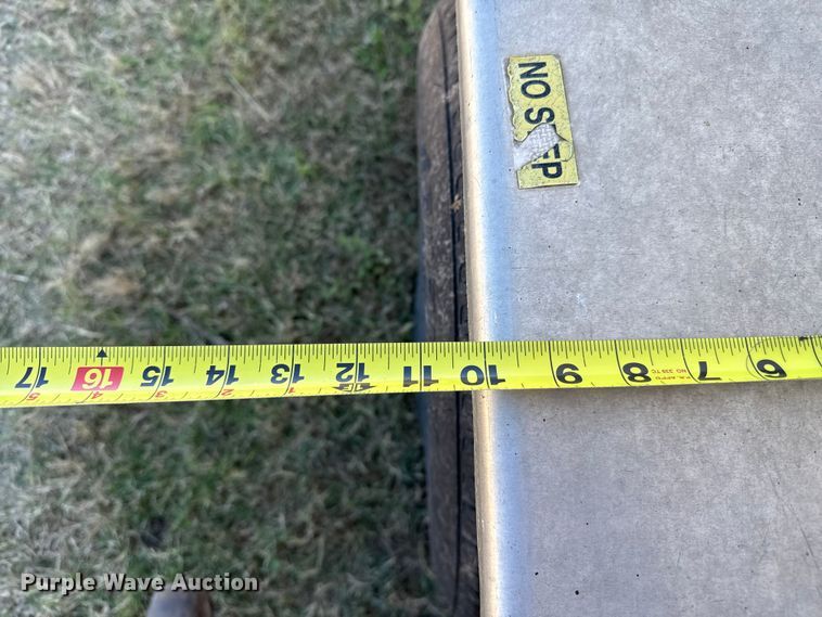 image for item GP9649 2000 Doolittle enclosed cargo trailer