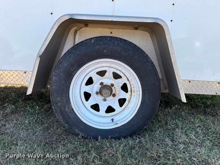 image for item GP9649 2000 Doolittle enclosed cargo trailer