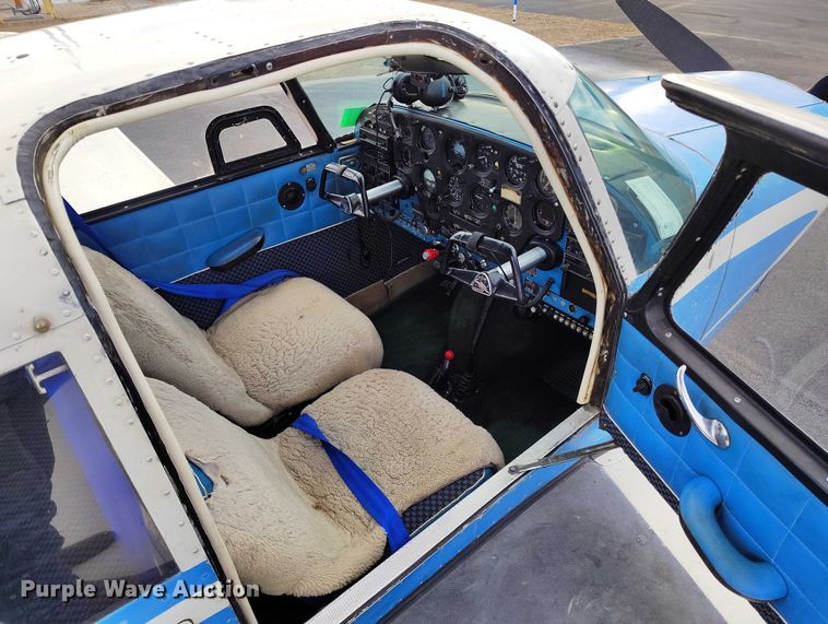 image for item IH9346 1958 Piper Comanche 250 airplane