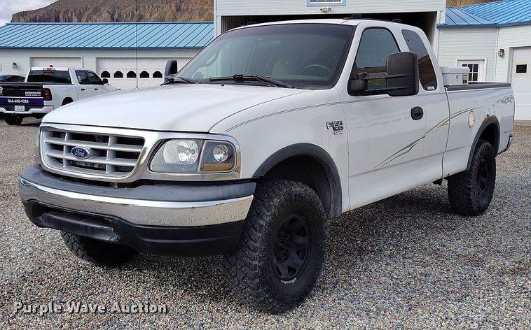 image for item IH9348 2001 Ford F150 SuperCab pickup truck