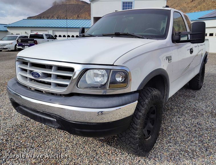 image for item IH9348 2001 Ford F150 SuperCab pickup truck