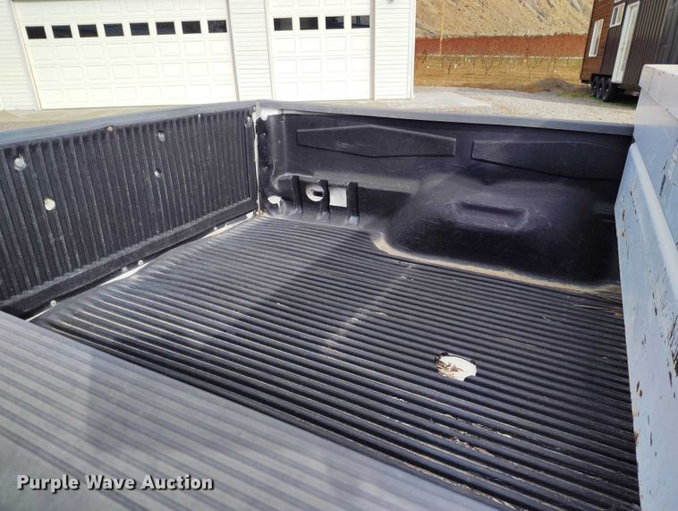 image for item IH9348 2001 Ford F150 SuperCab pickup truck