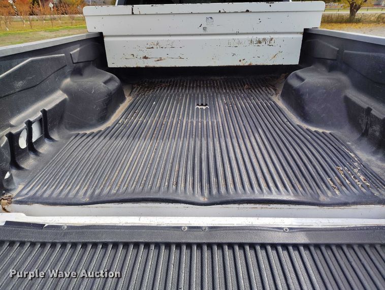 image for item IH9348 2001 Ford F150 SuperCab pickup truck