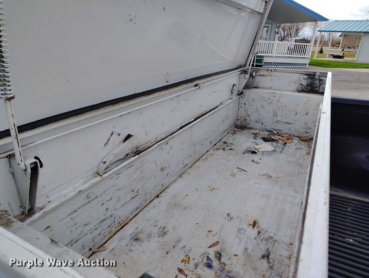 image for item IH9348 2001 Ford F150 SuperCab pickup truck