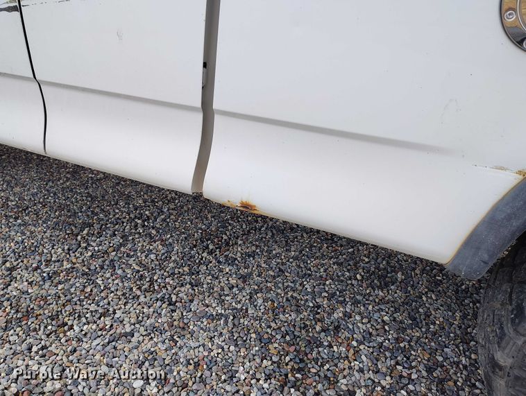 image for item IH9348 2001 Ford F150 SuperCab pickup truck