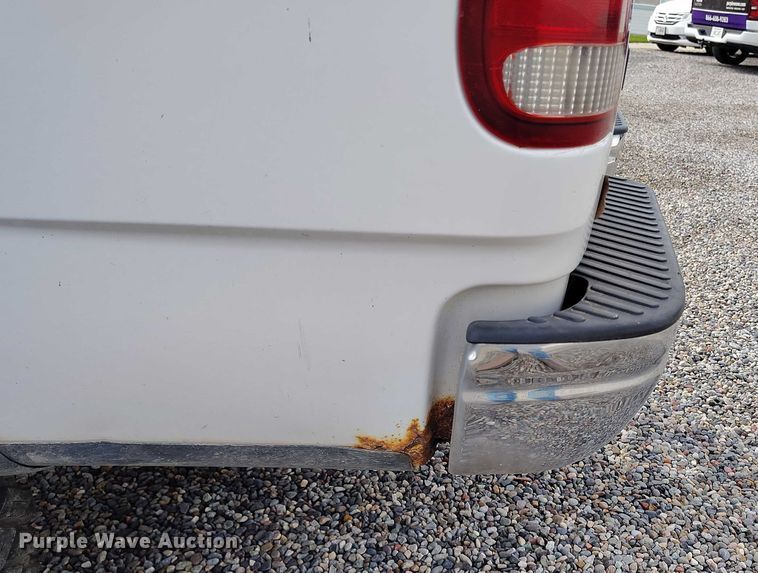 image for item IH9348 2001 Ford F150 SuperCab pickup truck