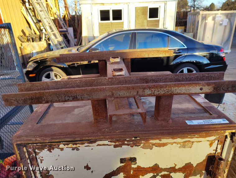 image for item IH9351 Safe