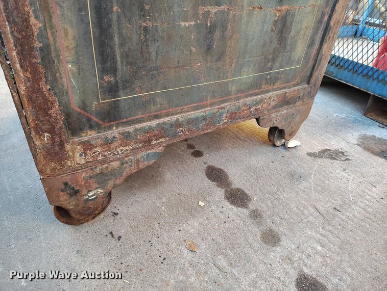 image for item IH9351 Safe