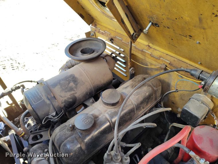 image for item IH9352 Yale GLC040AAJUNAT083 forklift