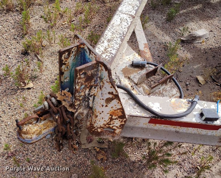 image for item IP9725 1996 Towmaster utility trailer