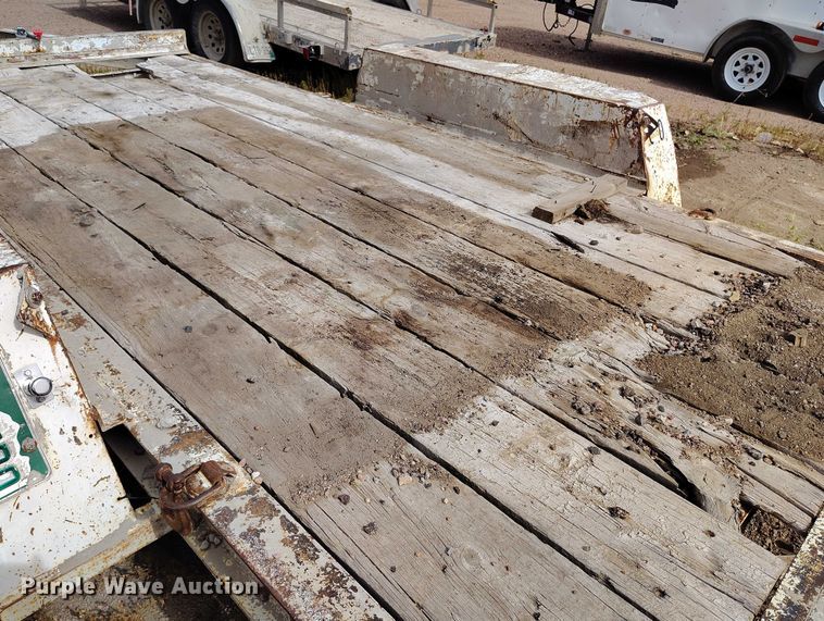 image for item IP9725 1996 Towmaster utility trailer