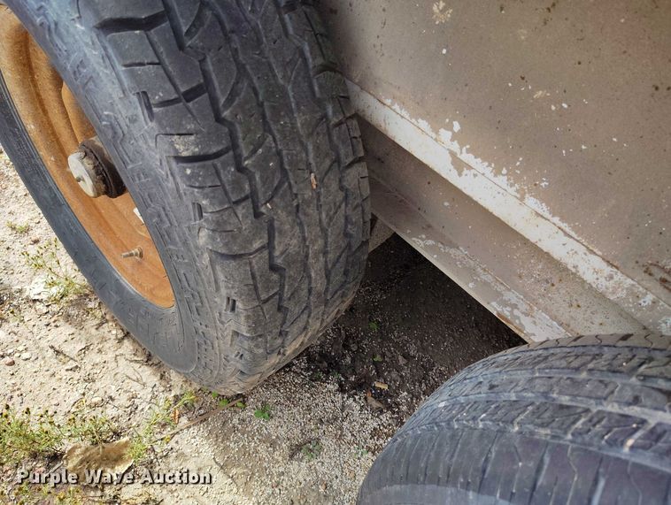 image for item IP9725 1996 Towmaster utility trailer