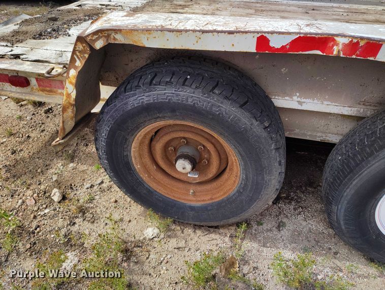 image for item IP9725 1996 Towmaster utility trailer