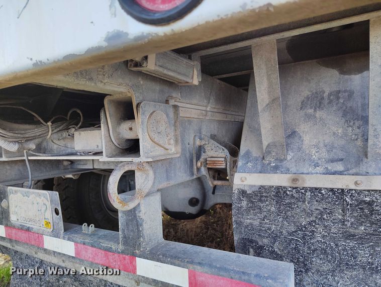 image for item IP9745 2017 Kenworth K370 refuse truck