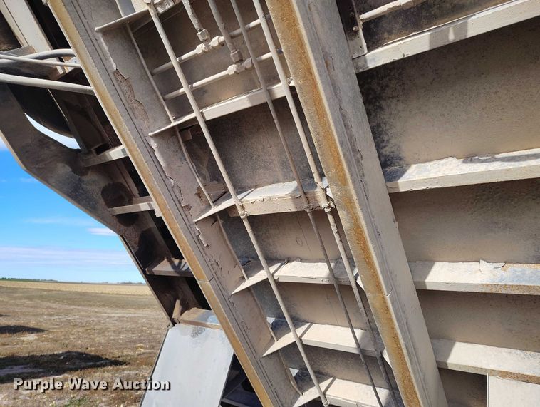 image for item IP9745 2017 Kenworth K370 refuse truck