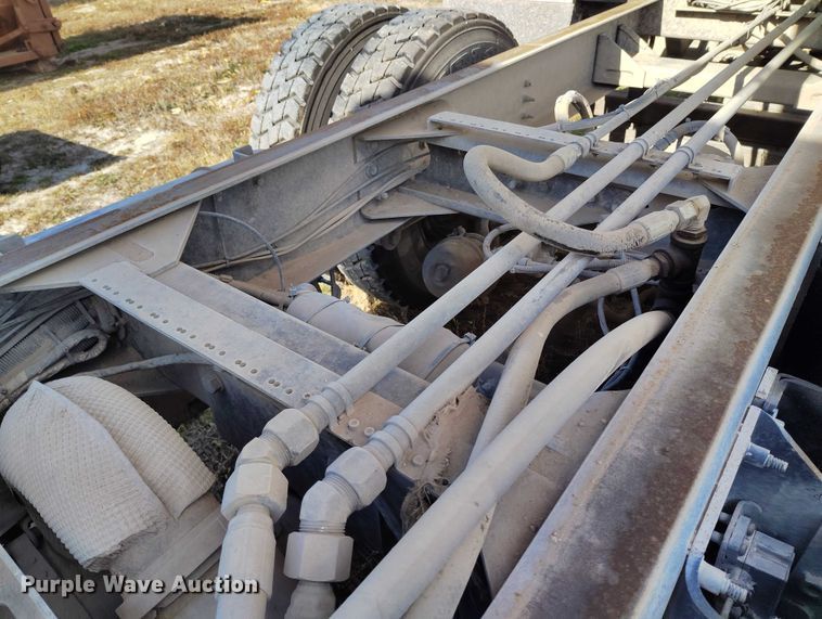 image for item IP9745 2017 Kenworth K370 refuse truck