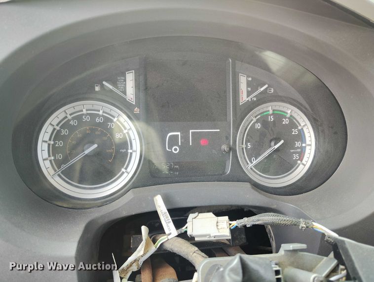 image for item IP9745 2017 Kenworth K370 refuse truck