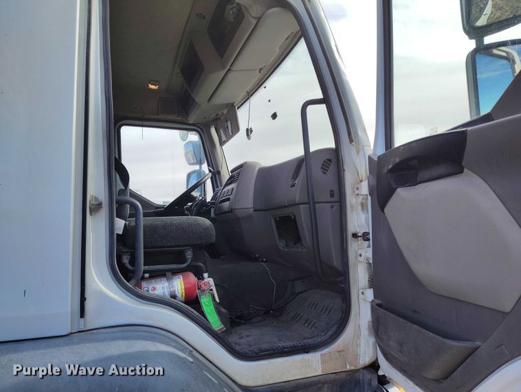 image for item IP9745 2017 Kenworth K370 refuse truck