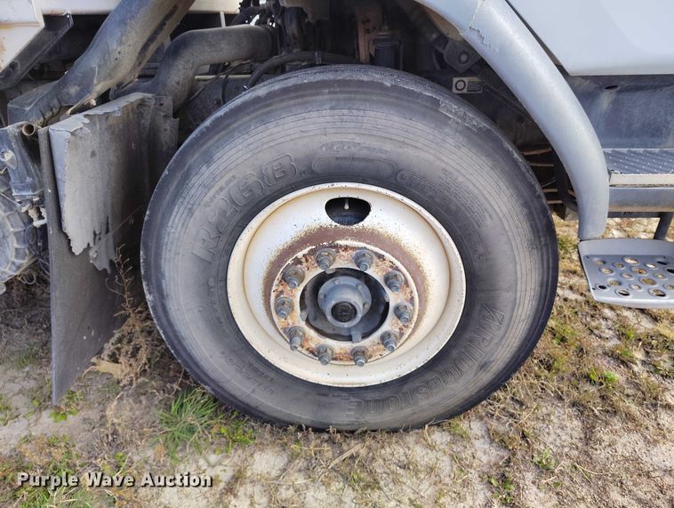 image for item IP9745 2017 Kenworth K370 refuse truck