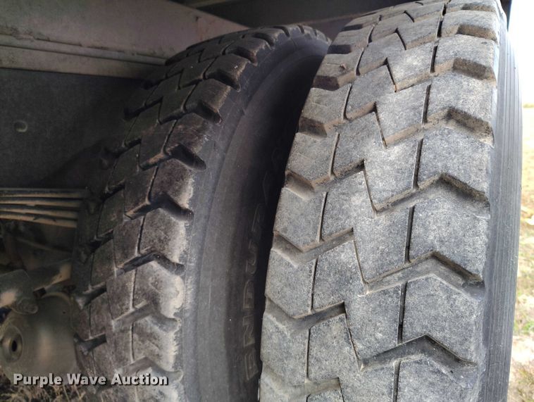 image for item IP9745 2017 Kenworth K370 refuse truck