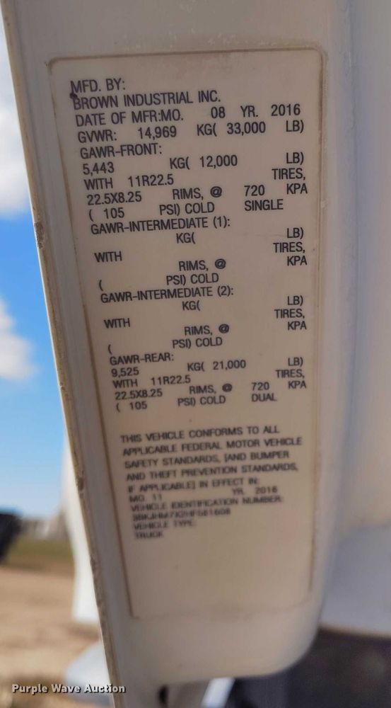 image for item IP9745 2017 Kenworth K370 refuse truck