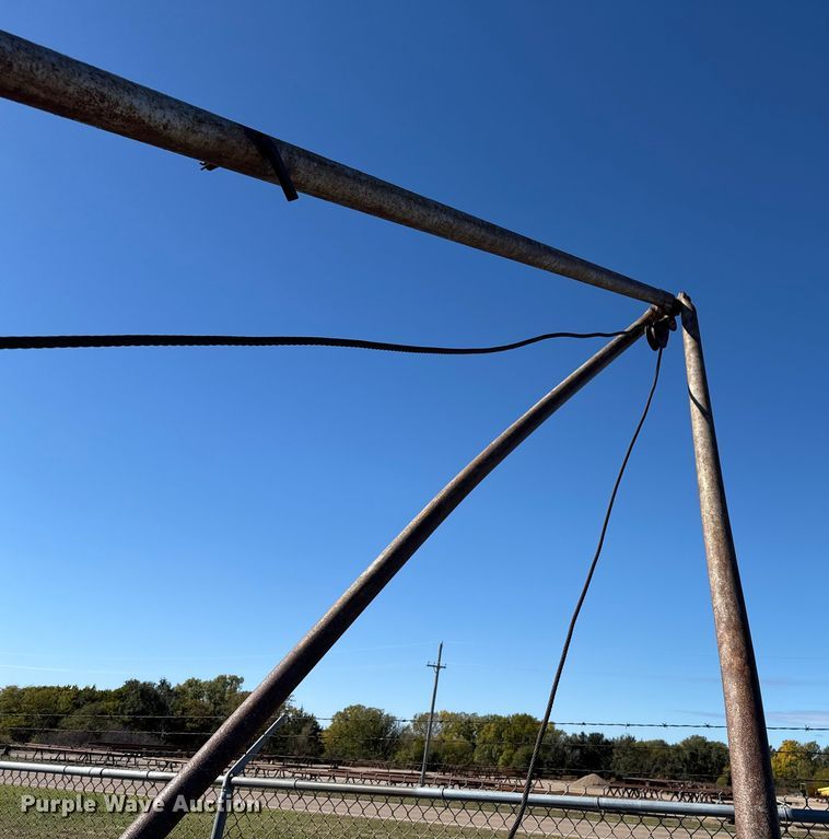 image for item JJ9948 1971 International Loadstar 1800 winch truck