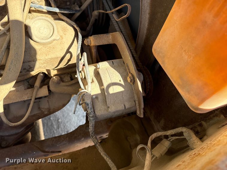 image for item JJ9948 1971 International Loadstar 1800 winch truck