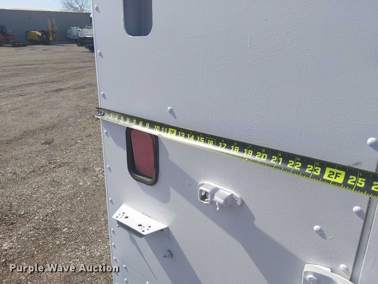 image for item KB9540 2007 Freightliner MT45 delivery truck