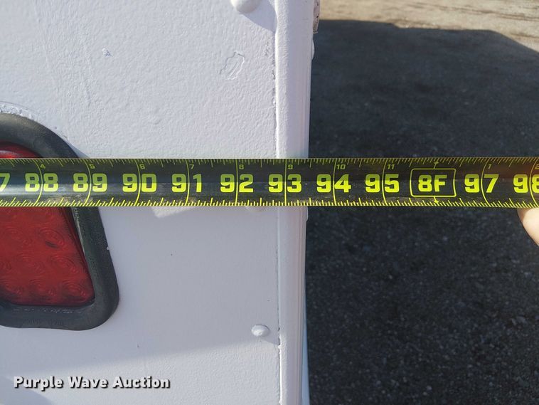 image for item KB9540 2007 Freightliner MT45 delivery truck