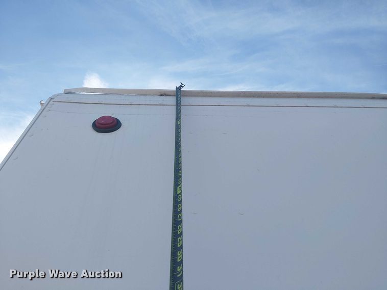 image for item KB9540 2007 Freightliner MT45 delivery truck