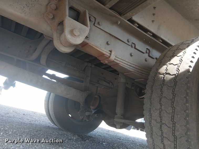 image for item KB9540 2007 Freightliner MT45 delivery truck