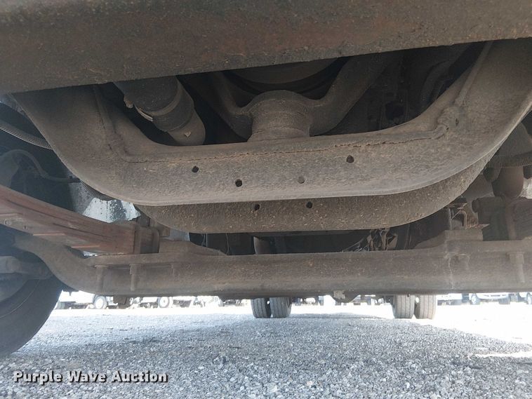 image for item KB9540 2007 Freightliner MT45 delivery truck