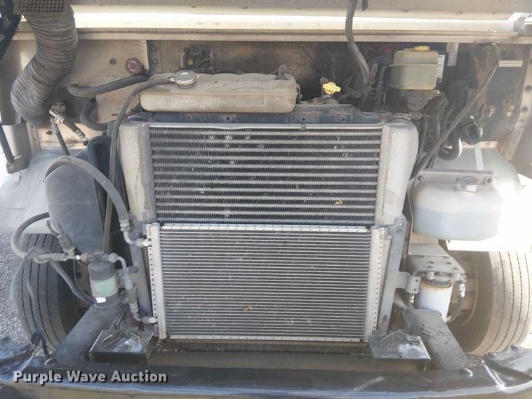 image for item KB9540 2007 Freightliner MT45 delivery truck