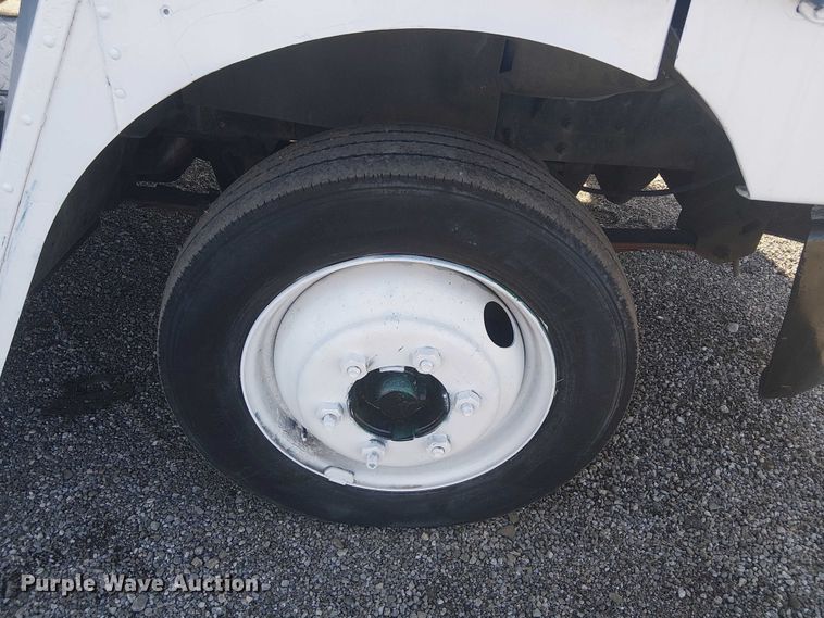 image for item KB9540 2007 Freightliner MT45 delivery truck