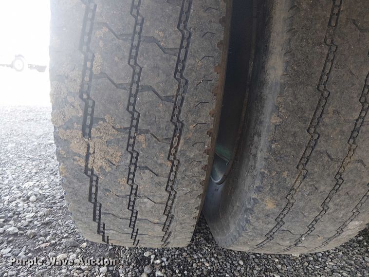 image for item KB9540 2007 Freightliner MT45 delivery truck