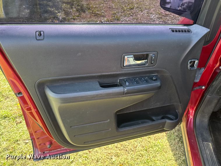 image for item NA9835 2008 Ford Edge SE SUV