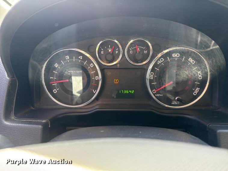 image for item NA9835 2008 Ford Edge SE SUV