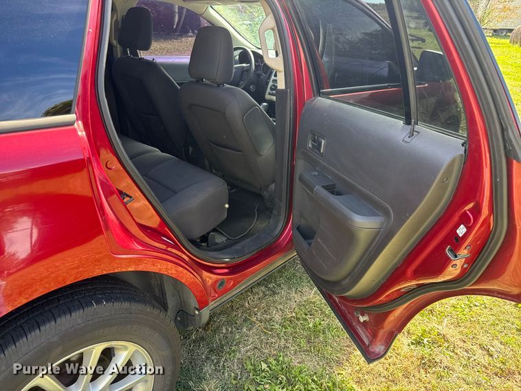 image for item NA9835 2008 Ford Edge SE SUV