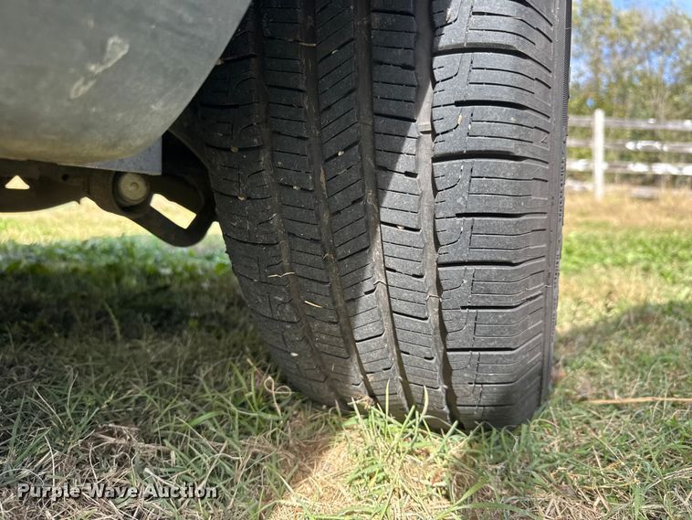 image for item NA9835 2008 Ford Edge SE SUV