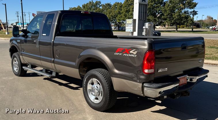 image for item NA9839 2006 Ford F250 Super Duty SuperCab pickup truck