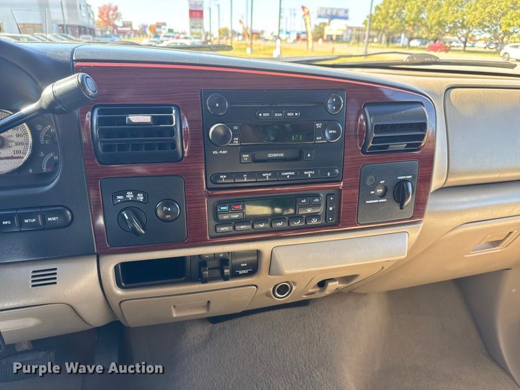 image for item NA9839 2006 Ford F250 Super Duty SuperCab pickup truck