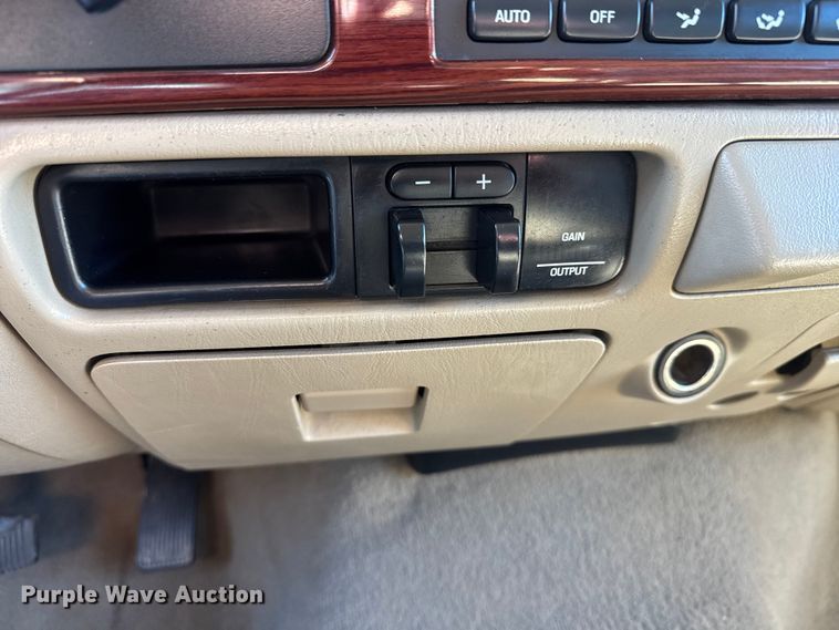 image for item NA9839 2006 Ford F250 Super Duty SuperCab pickup truck