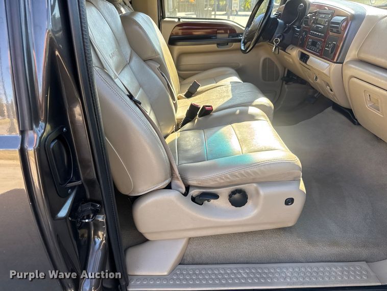 image for item NA9839 2006 Ford F250 Super Duty SuperCab pickup truck