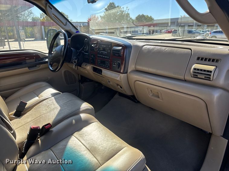 image for item NA9839 2006 Ford F250 Super Duty SuperCab pickup truck